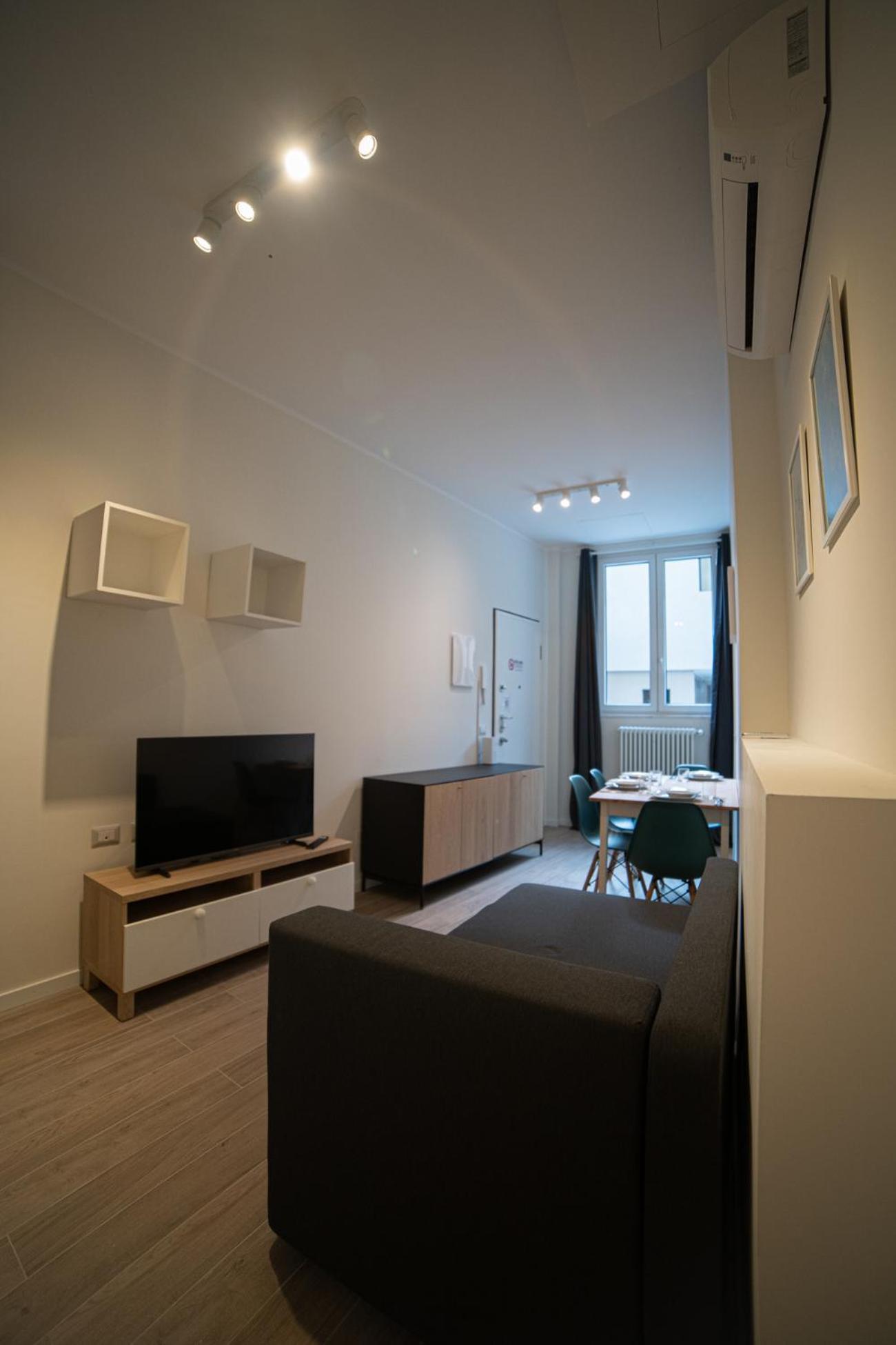Rifugio Milanese Con Parcheggio Privato, Ambiente Tranquillo E Convenienza Appartamento