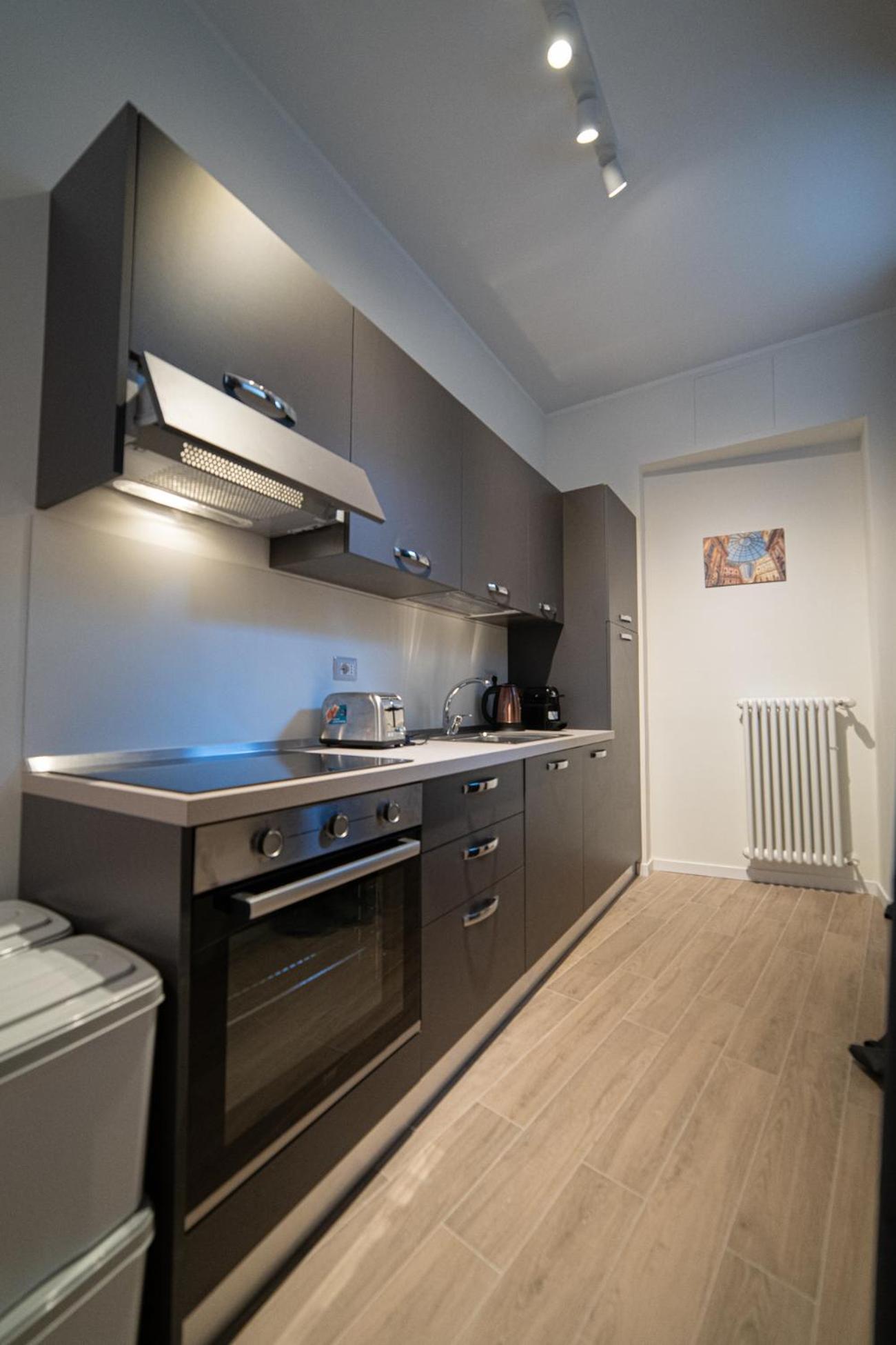 Rifugio Milanese Con Parcheggio Privato, Ambiente Tranquillo E Convenienza